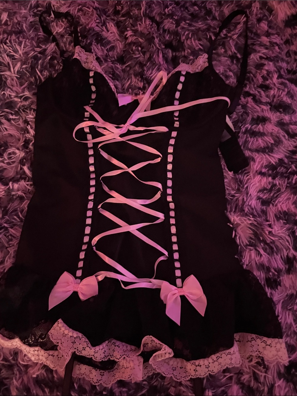 lingerie - Picture 2 of 3